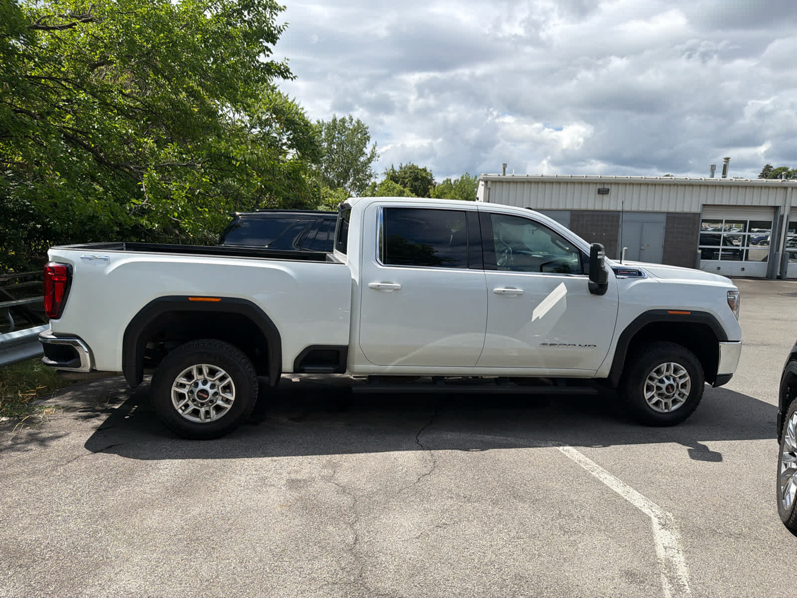 Used 2021 GMC Sierra 2500 SLE w/ SLE Value Package; AWD/4WD image 39