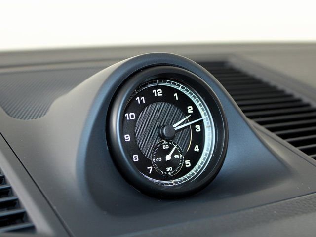 New 2026 Porsche Macan image 18