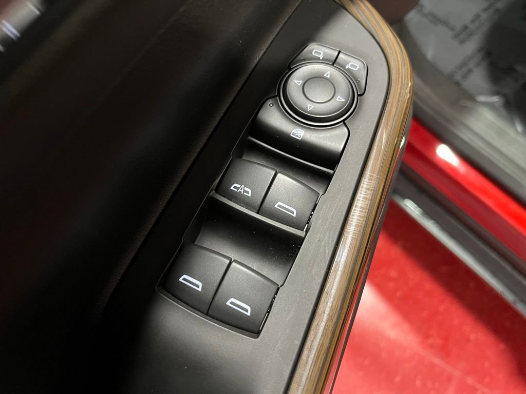 Certified 2023 GMC Acadia SLE w/ Driver Convenience Package image 24