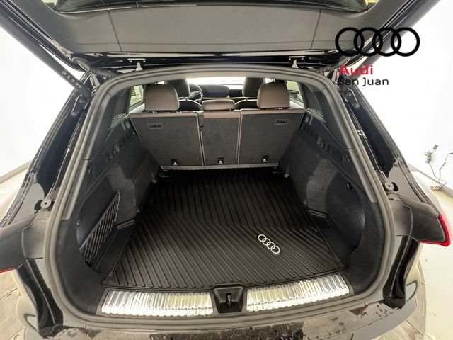 Used 2025 Audi Q5 Premium w/ Convenience Package AWD/4WD image 11