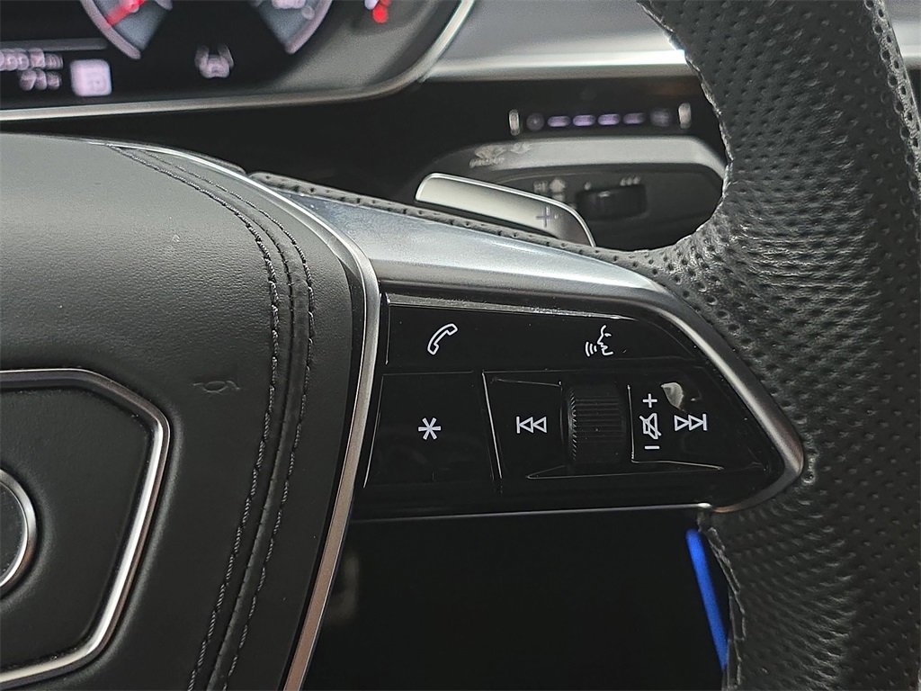 Used 2024 Audi S8 image 18