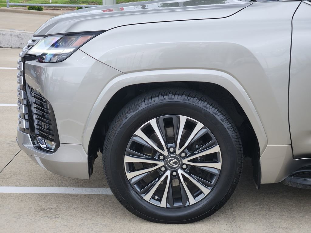 Used 2023 Lexus LX 600 4WD w/ Interior Upgrade Package image 8