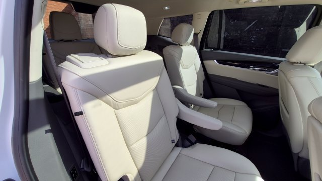 Used 2020 Cadillac XT6 Premium Luxury FWD image 21