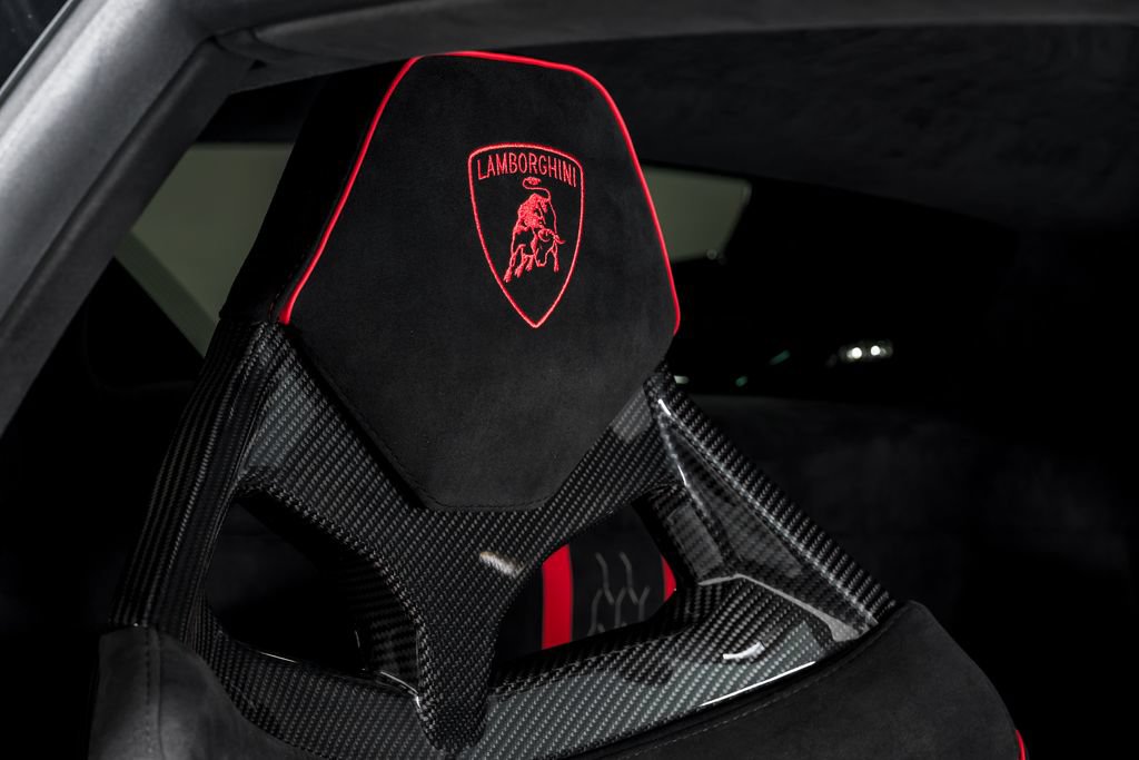 Used 2024 Lamborghini Huracan Tecnica RWD image 37