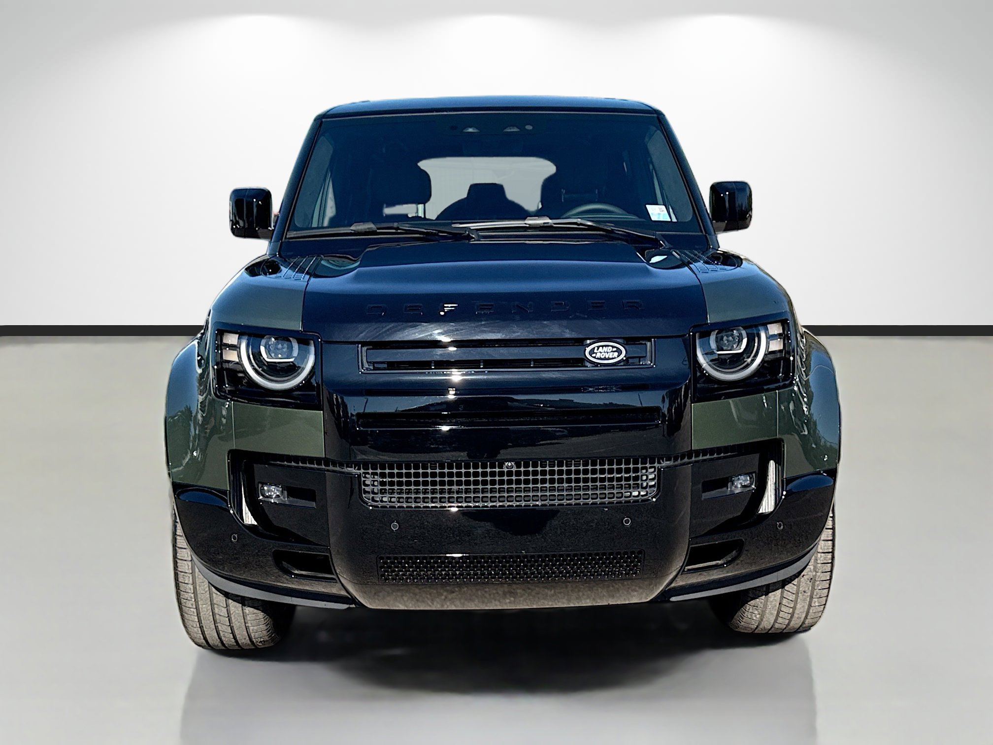New 2026 Land Rover Defender 110 X image 8