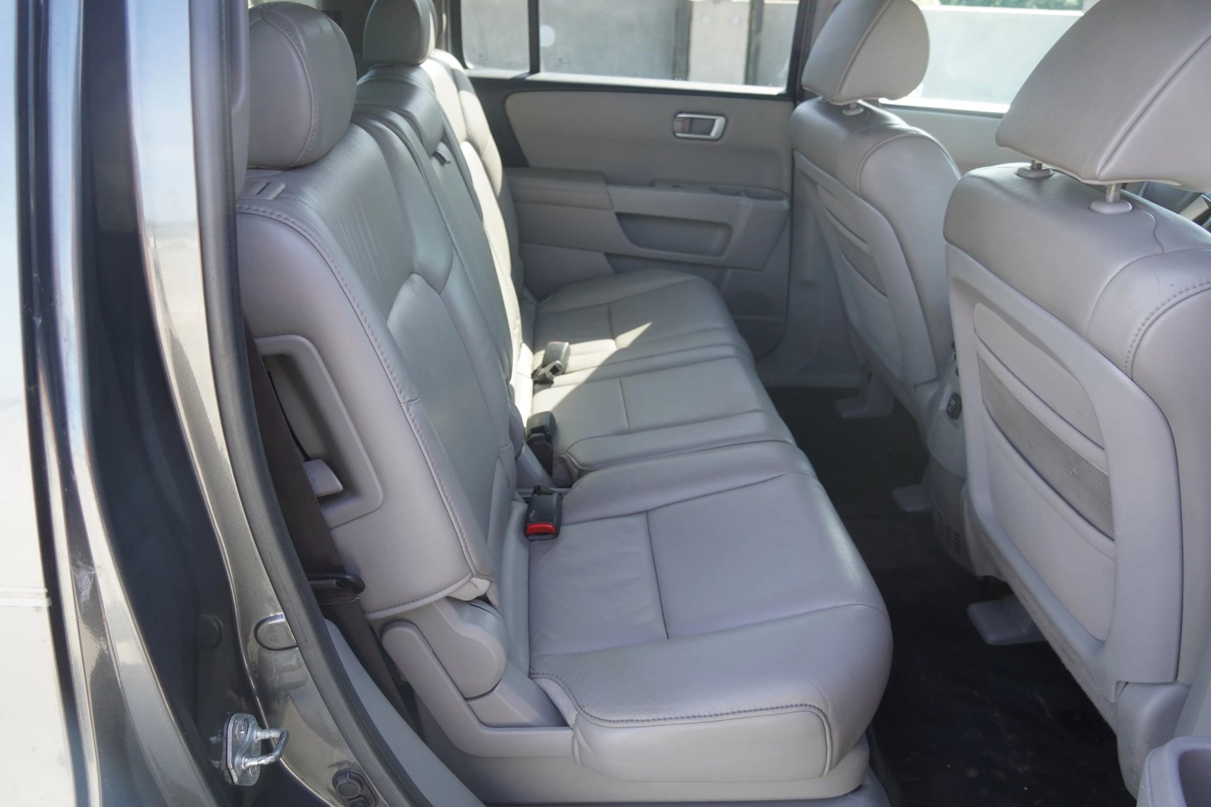 Used 2011 Honda Pilot EX-L image 10
