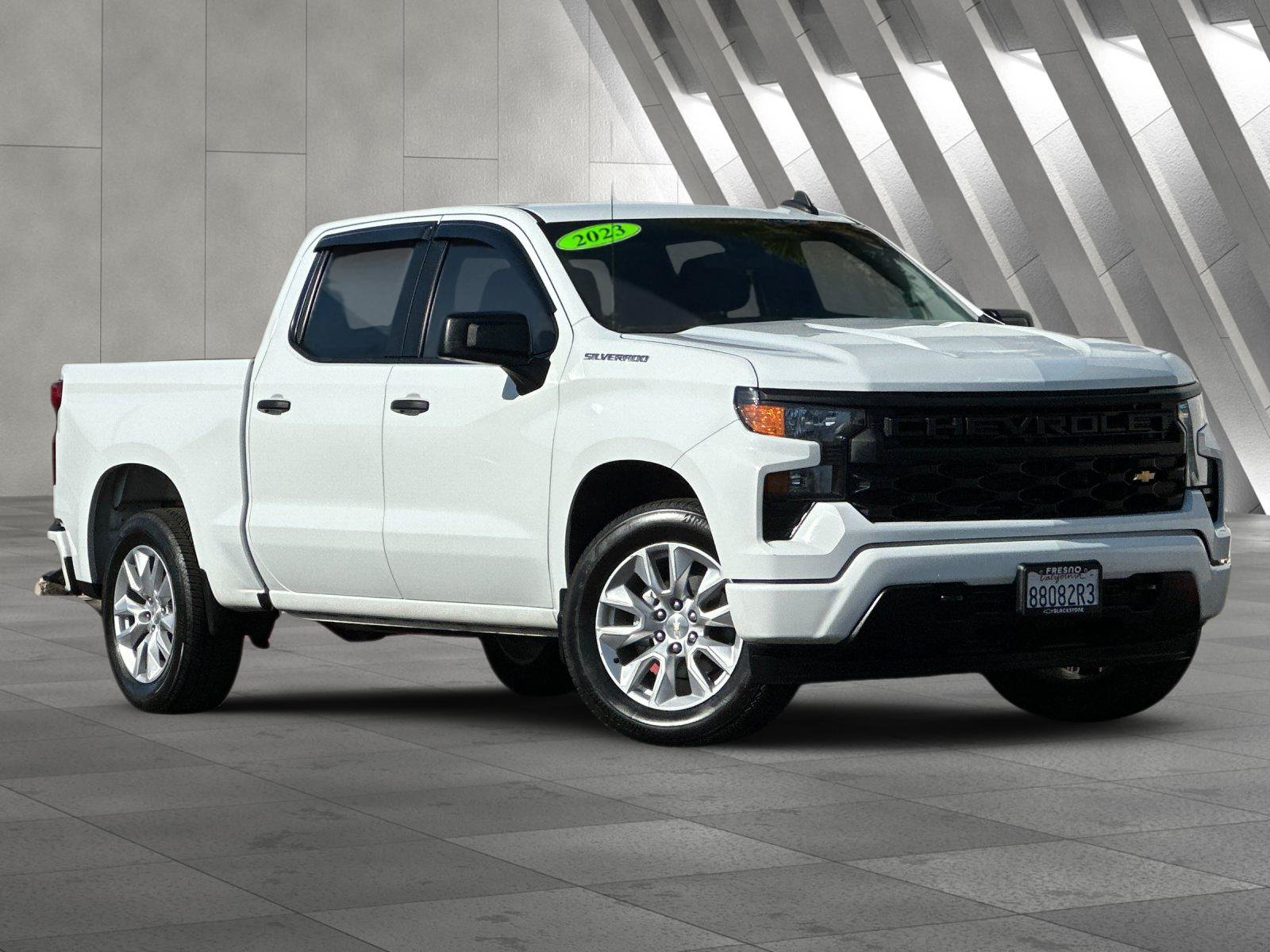 Used 2023 Chevrolet Silverado 1500 Custom RWD image 2