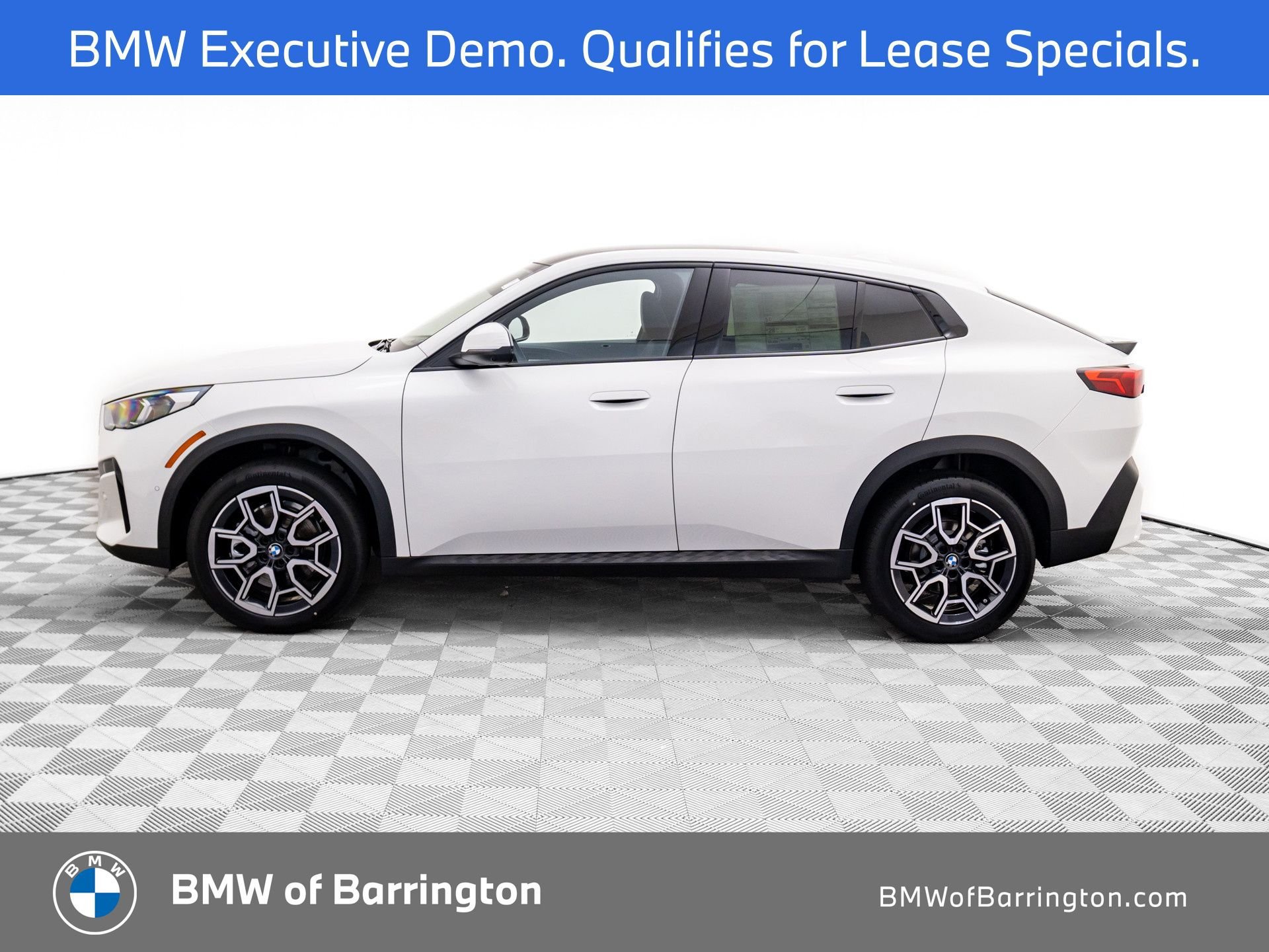 New 2026 BMW X2 xDrive28i w/ Technology Package AWD/4WD image 2