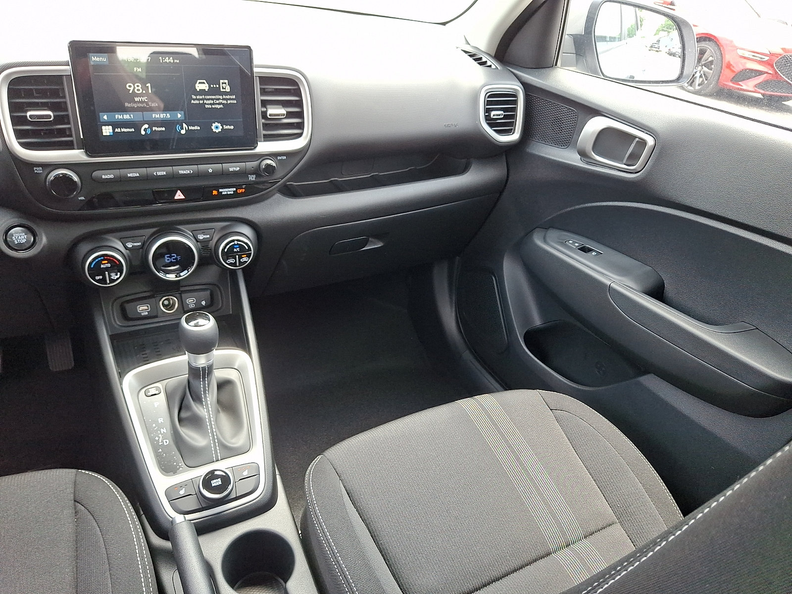 New 2026 Hyundai Venue SEL FWD image 11