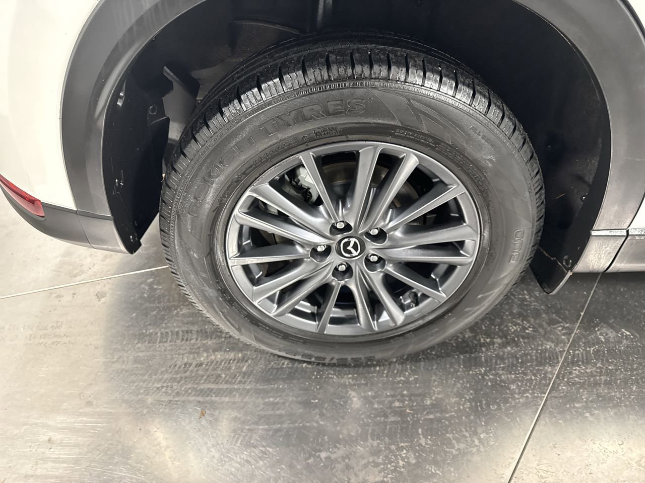 Used 2020 MAZDA CX-5 Touring image 13