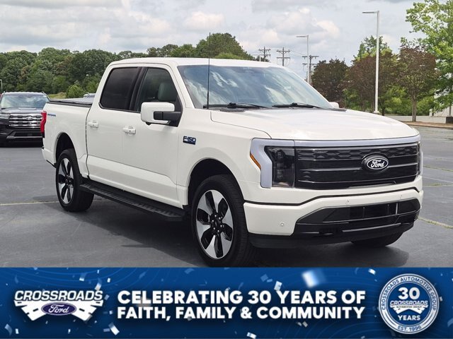 Certified 2025 Ford F150 Lightning Platinum AWD/4WD image 1