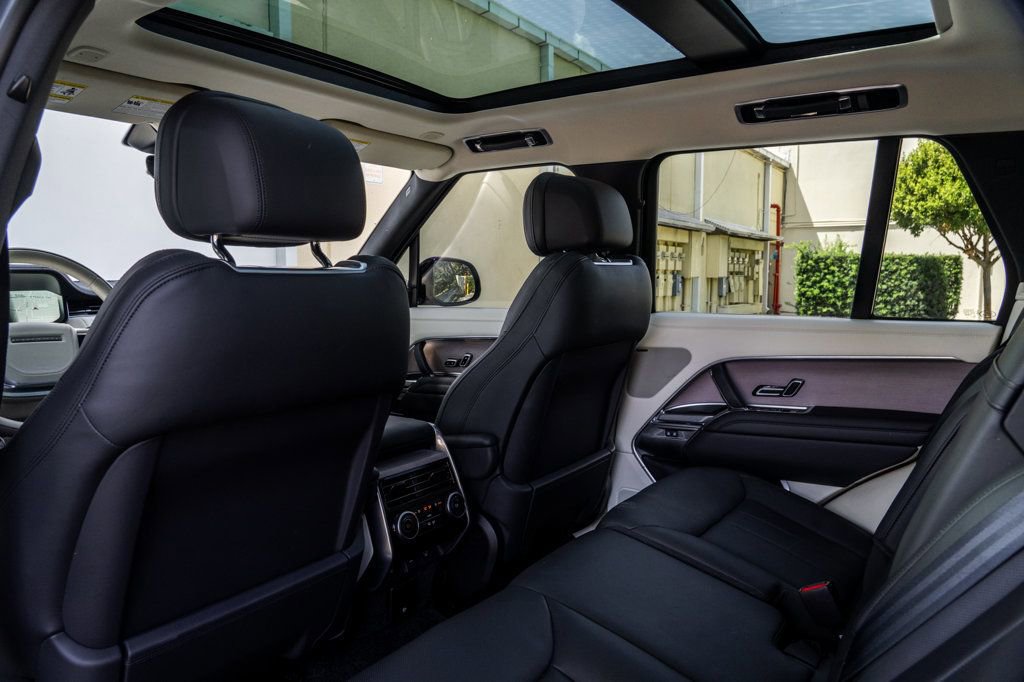 Used 2024 Land Rover Range Rover SE AWD/4WD image 20