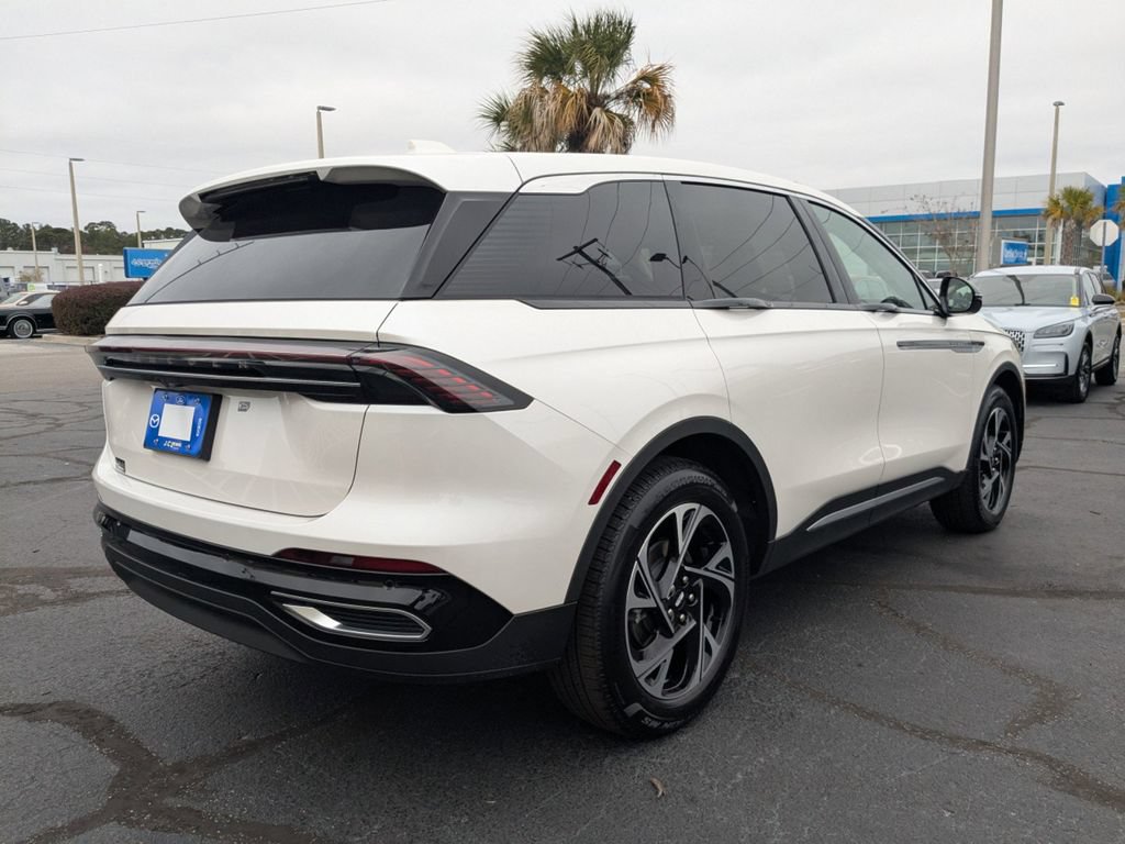 New 2026 Lincoln Nautilus Premier w/ Equipment Group 102A AWD/4WD image 4