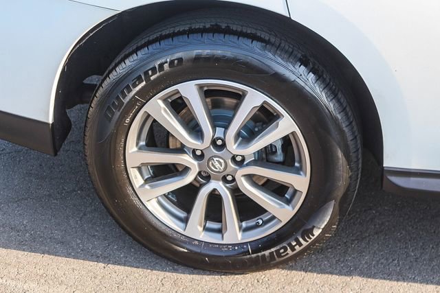 Used 2013 Nissan Pathfinder SV FWD image 13
