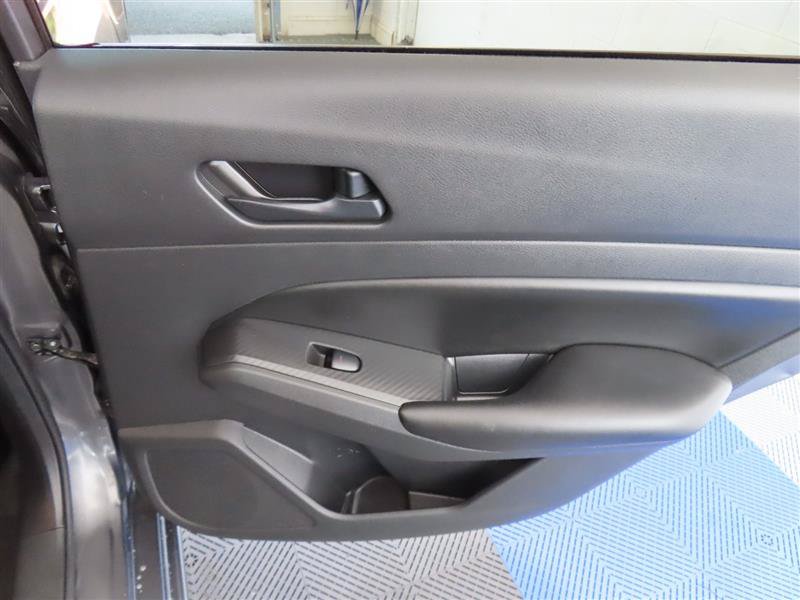 Used 2024 Nissan Altima 2.5 S FWD image 24