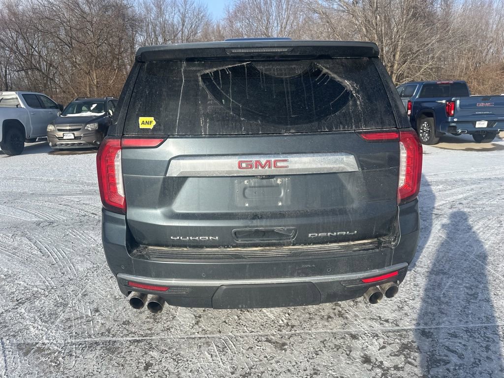 Used 2021 GMC Yukon Denali w/ Denali Premium Package image 8