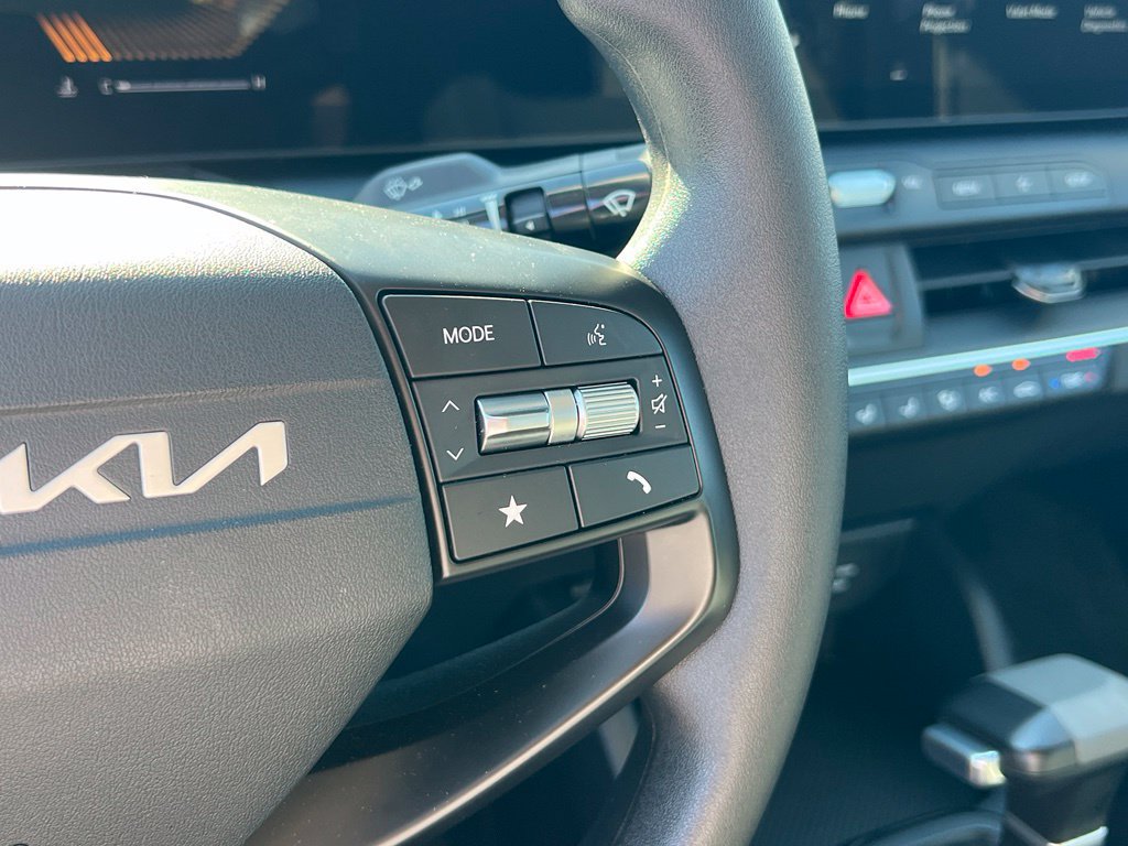 Certified 2025 Kia K4 FWD image 21