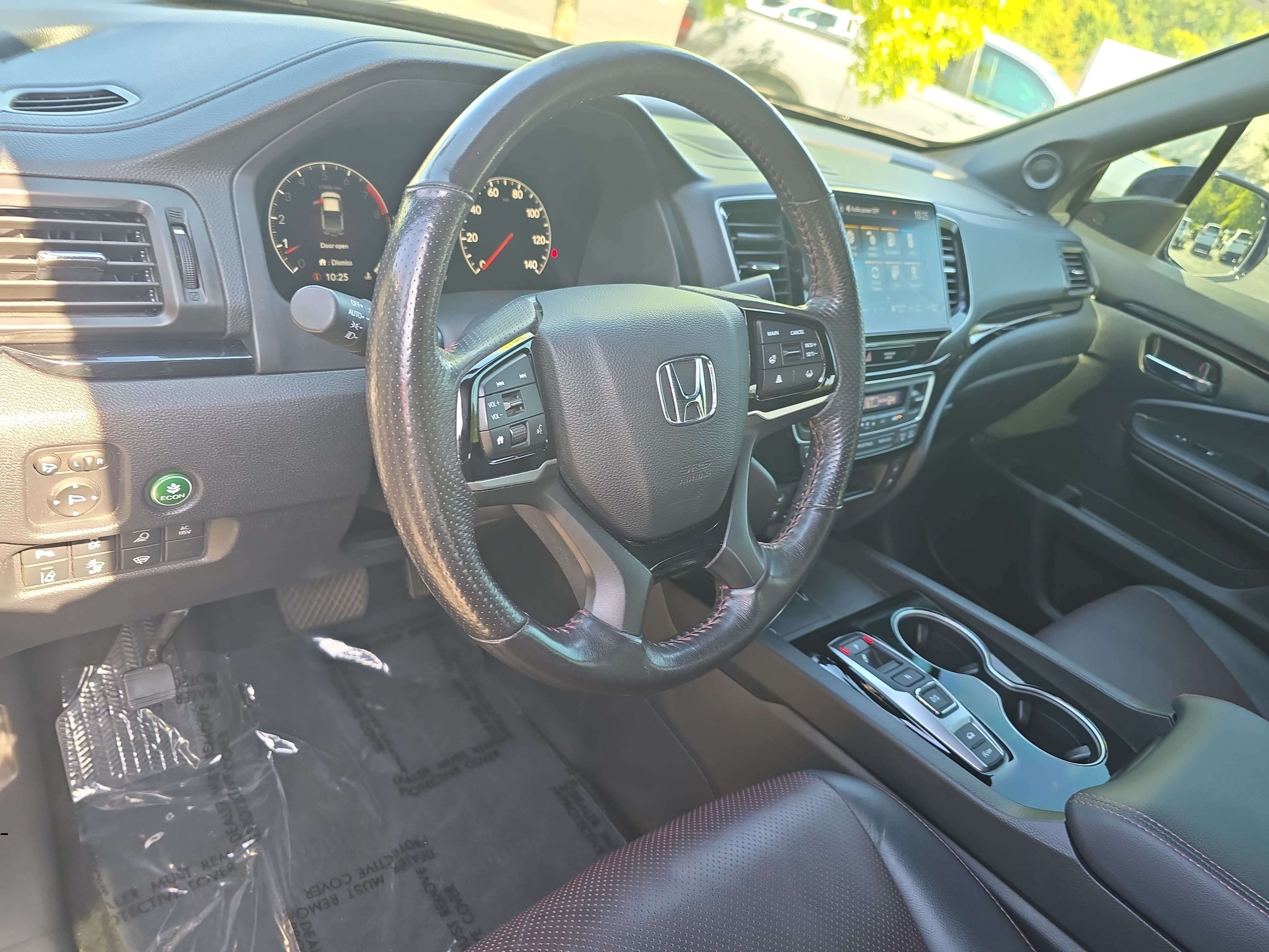 Certified 2025 Honda Ridgeline Black Edition image 15