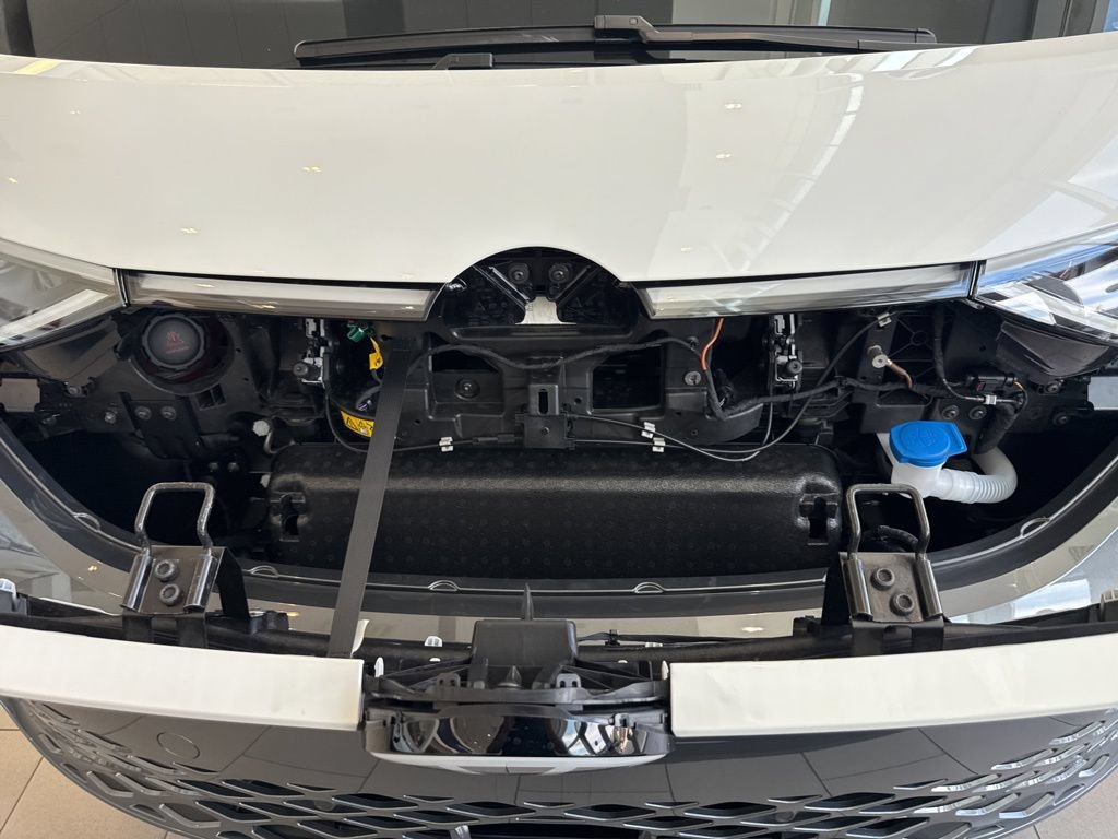 New 2025 Volkswagen ID. Buzz Pro S Plus AWD/4WD image 46