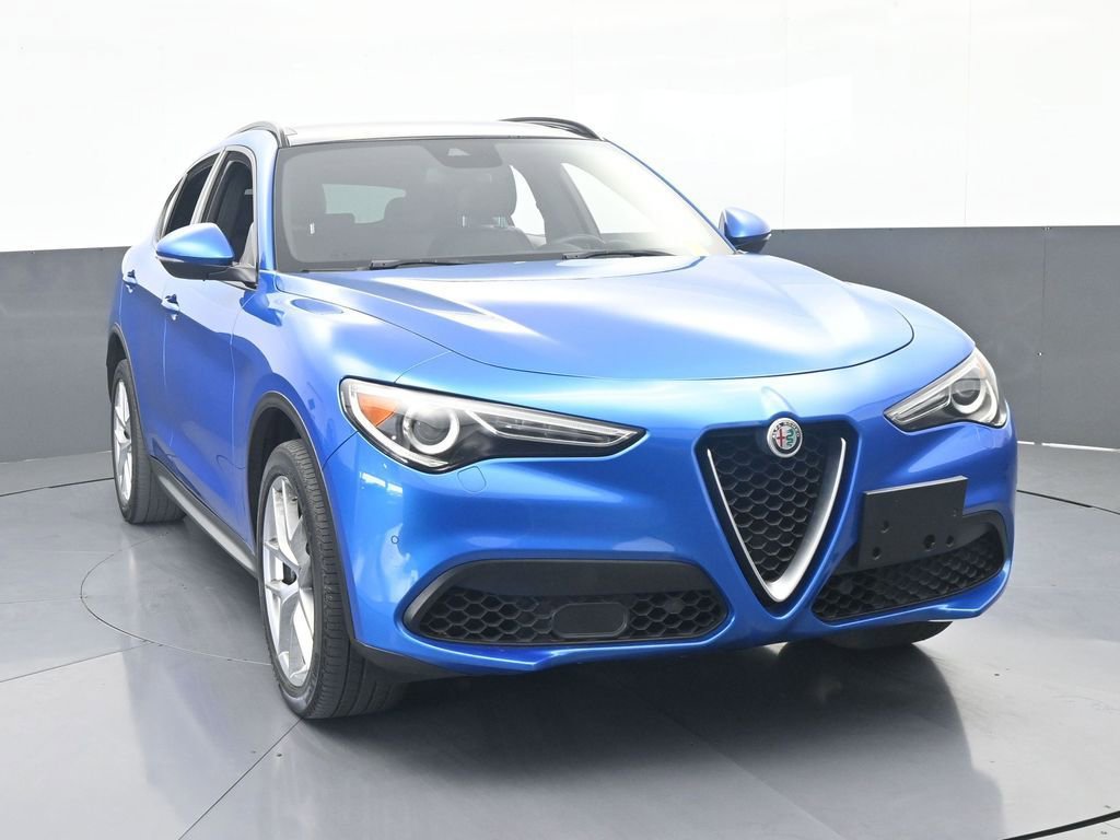 Used 2018 Alfa Romeo Stelvio Ti Sport image 9