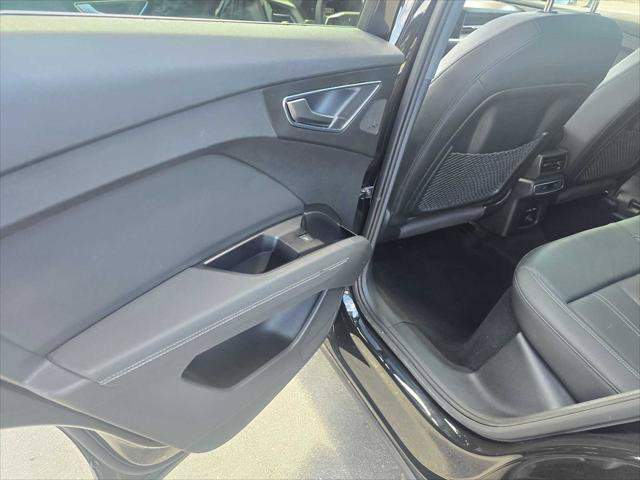 Used 2023 Audi Q4 e-tron Premium Plus w/ Premium Plus RWD image 18