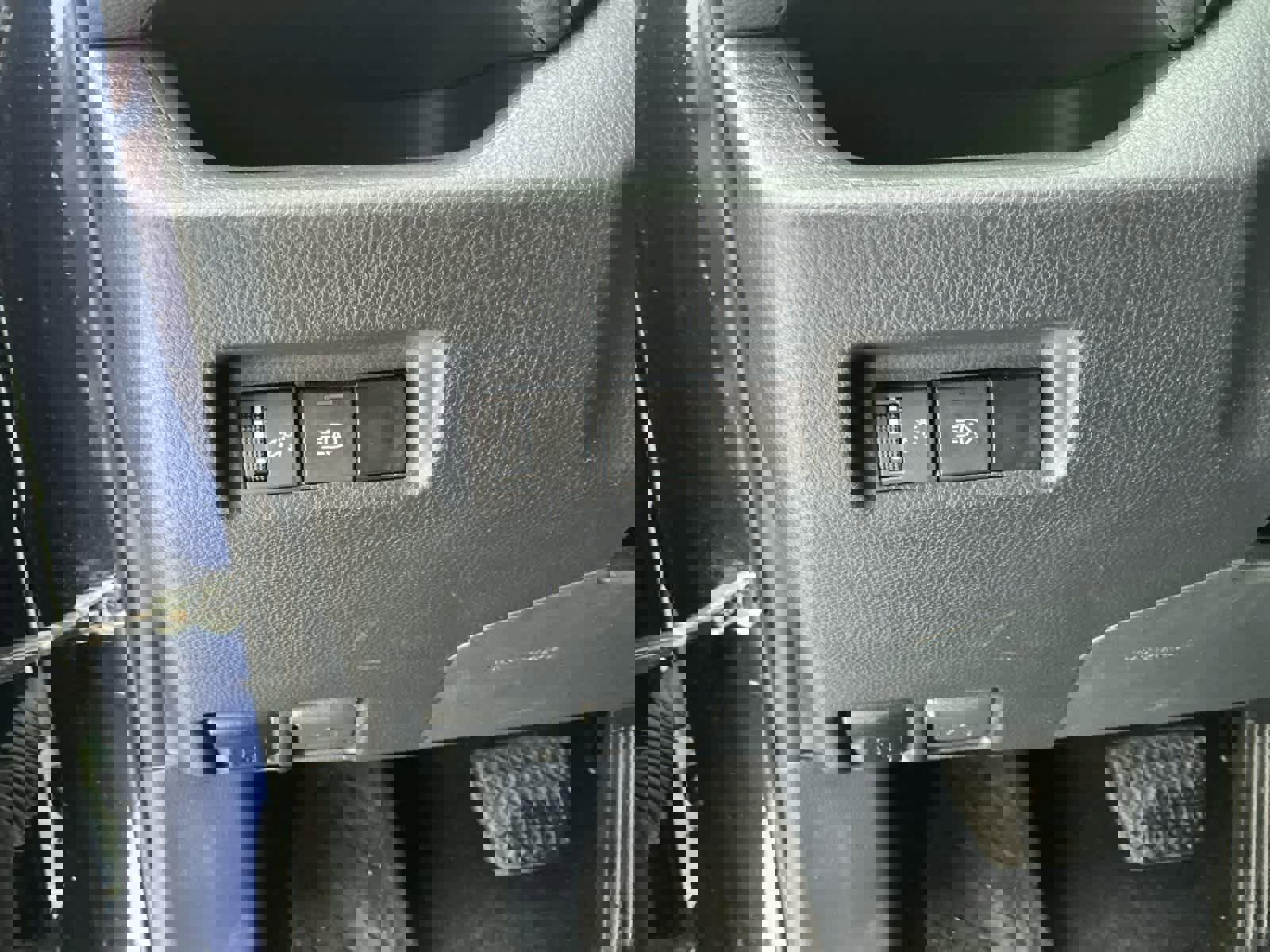 Used 2024 Toyota RAV4 XLE image 19