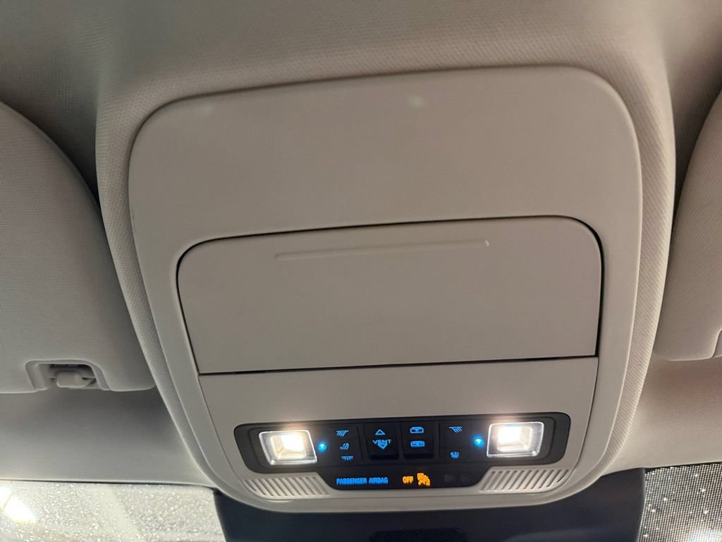 Used 2025 Ford Expedition Active AWD/4WD image 19