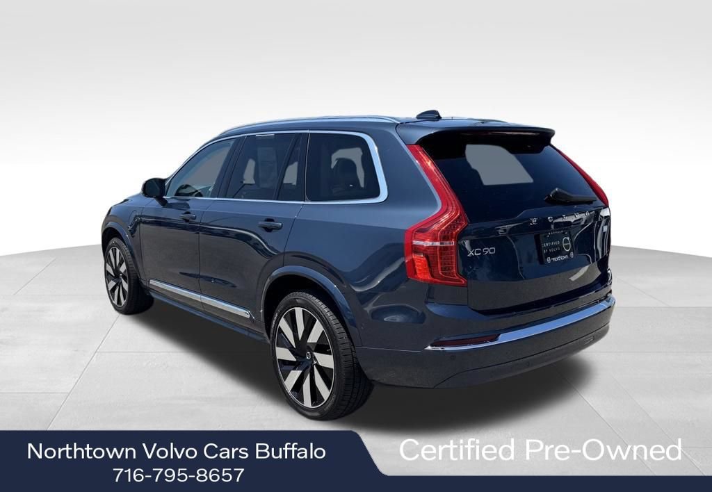 Used 2023 Volvo XC90 T8 Ultimate w/ Lounge Package AWD/4WD image 3