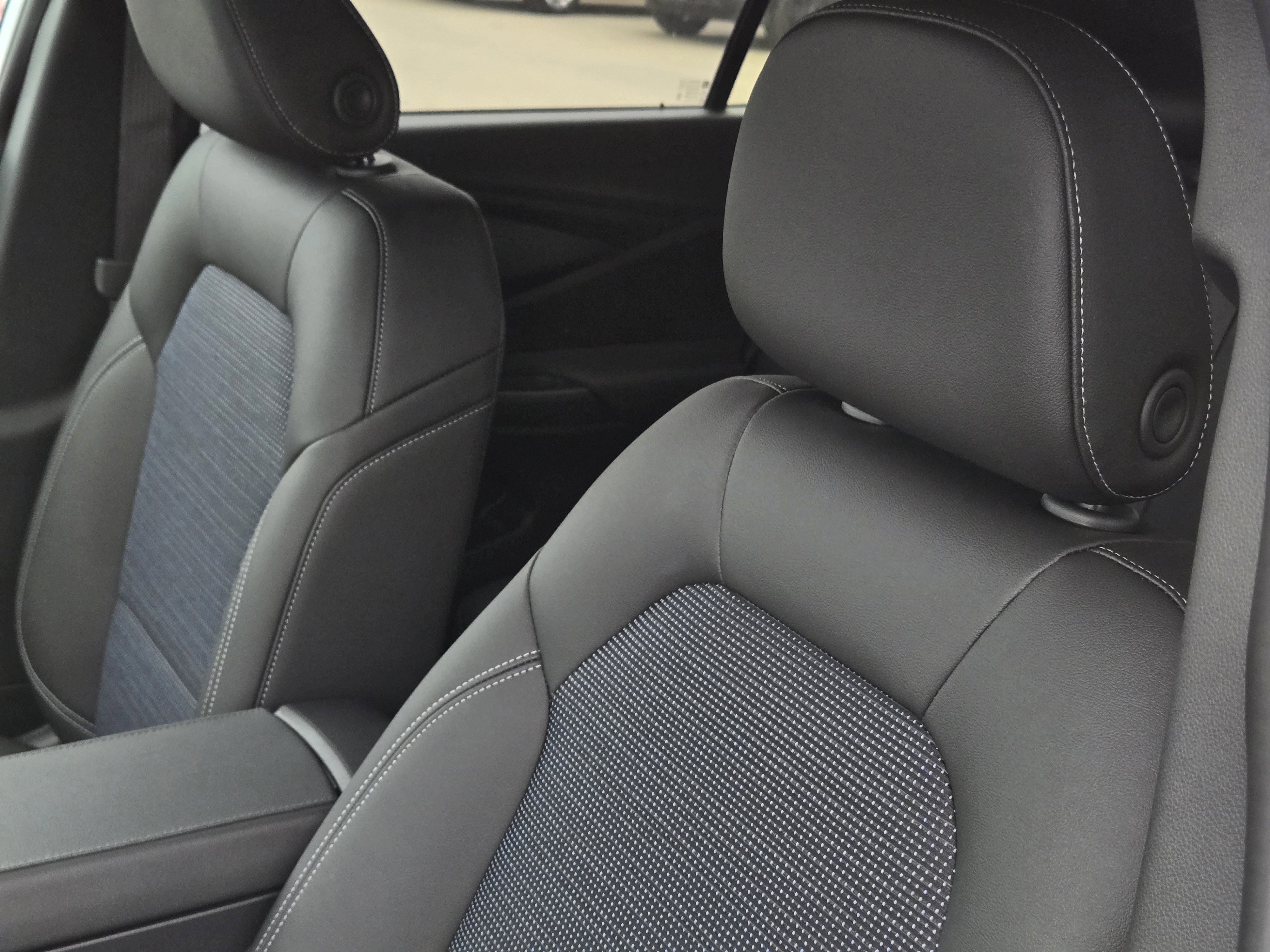 New 2026 Buick Envista Sport Touring FWD image 15