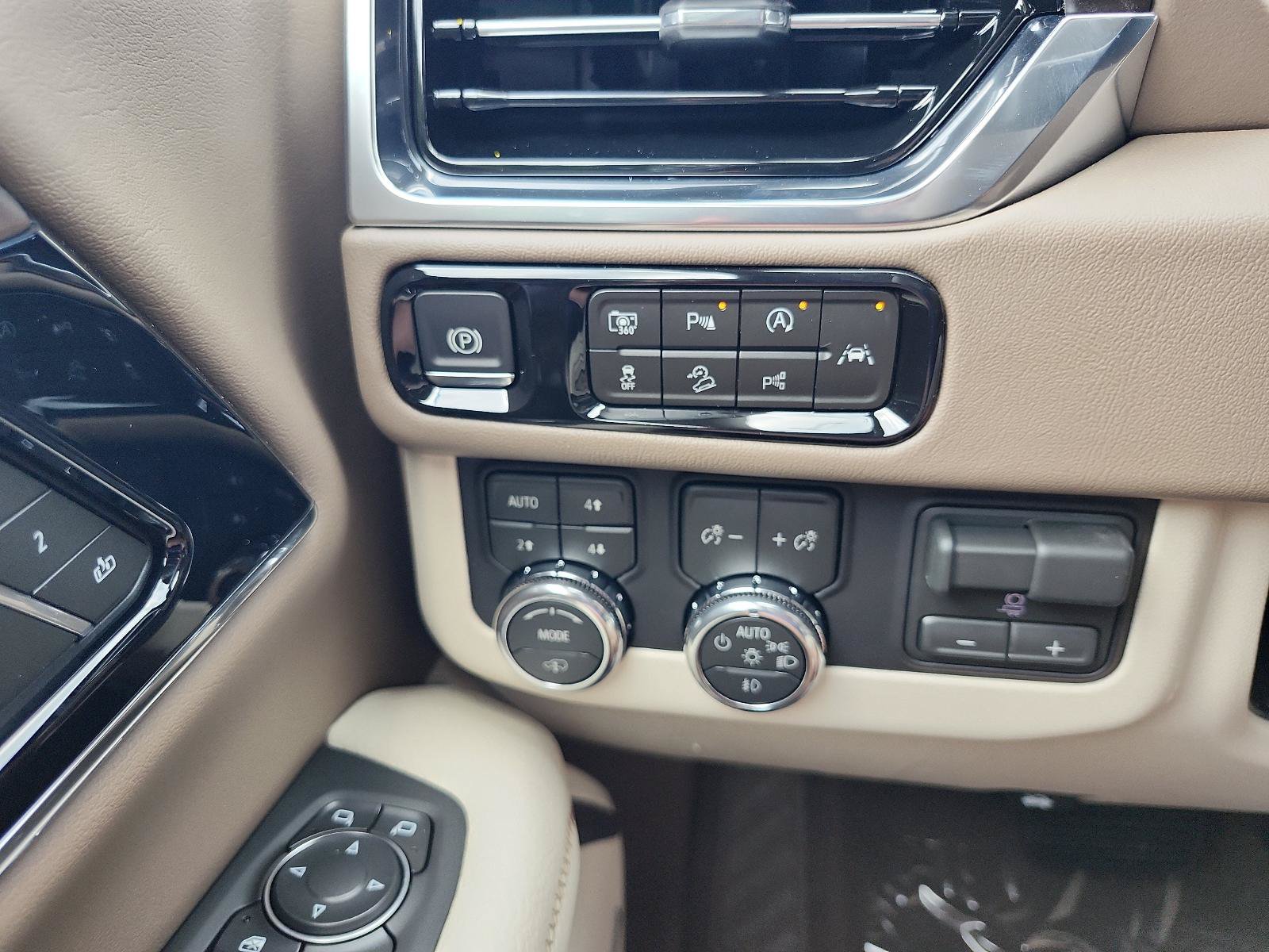 New 2026 GMC Yukon XL Denali w/ Denali Reserve Package AWD/4WD image 19