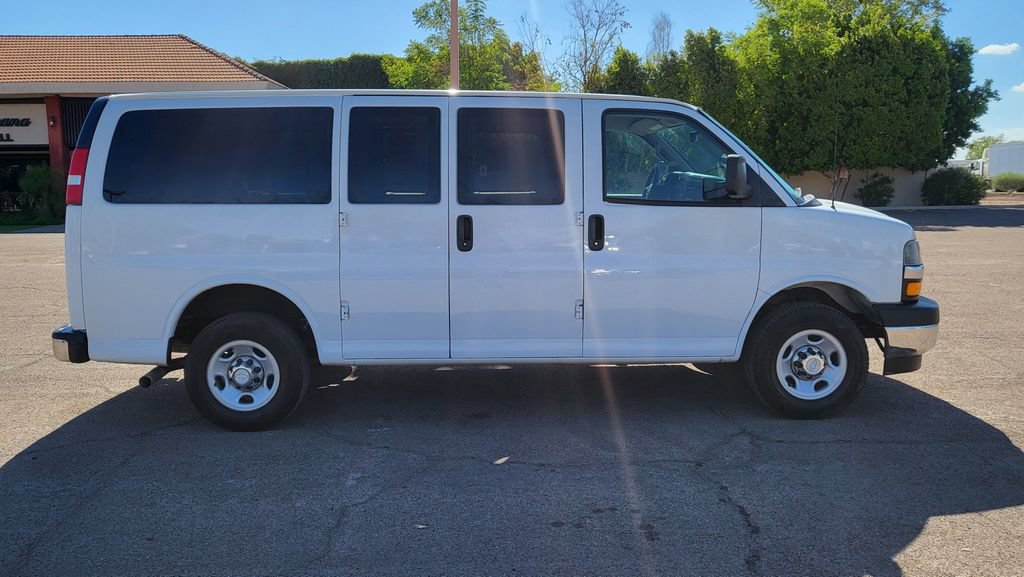 Used 2020 Chevrolet Express 2500 LT w/ LT Preferred Equipment Group RWD image 12