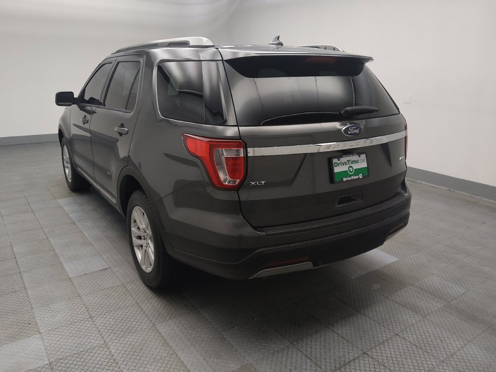 Used 2019 Ford Explorer XLT w/ Equipment Group 202A AWD/4WD image 5