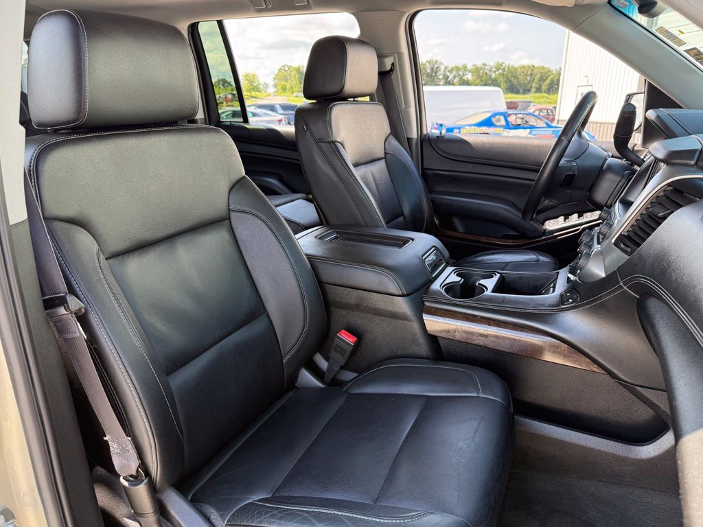 Used 2015 Chevrolet Suburban LT w/ Luxury Package AWD/4WD image 26