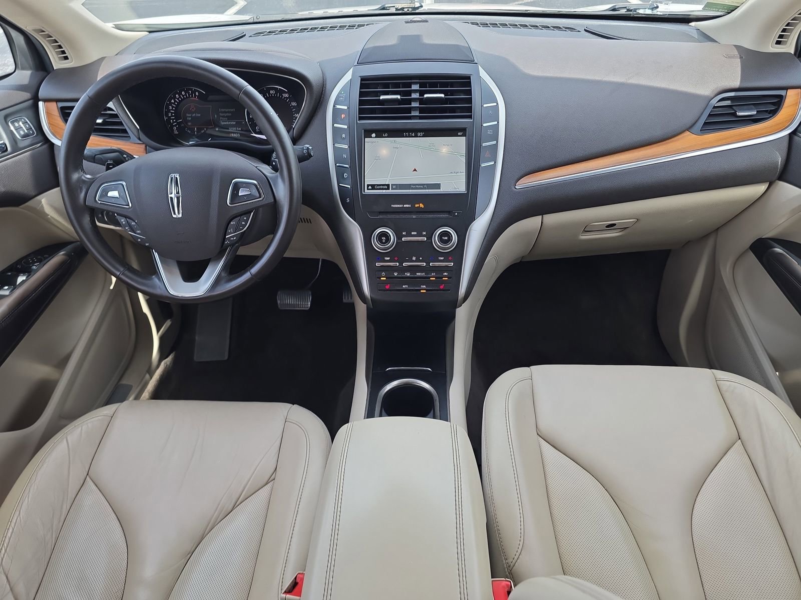 Used 2017 Lincoln MKC Select w/ Select Plus Package FWD image 9