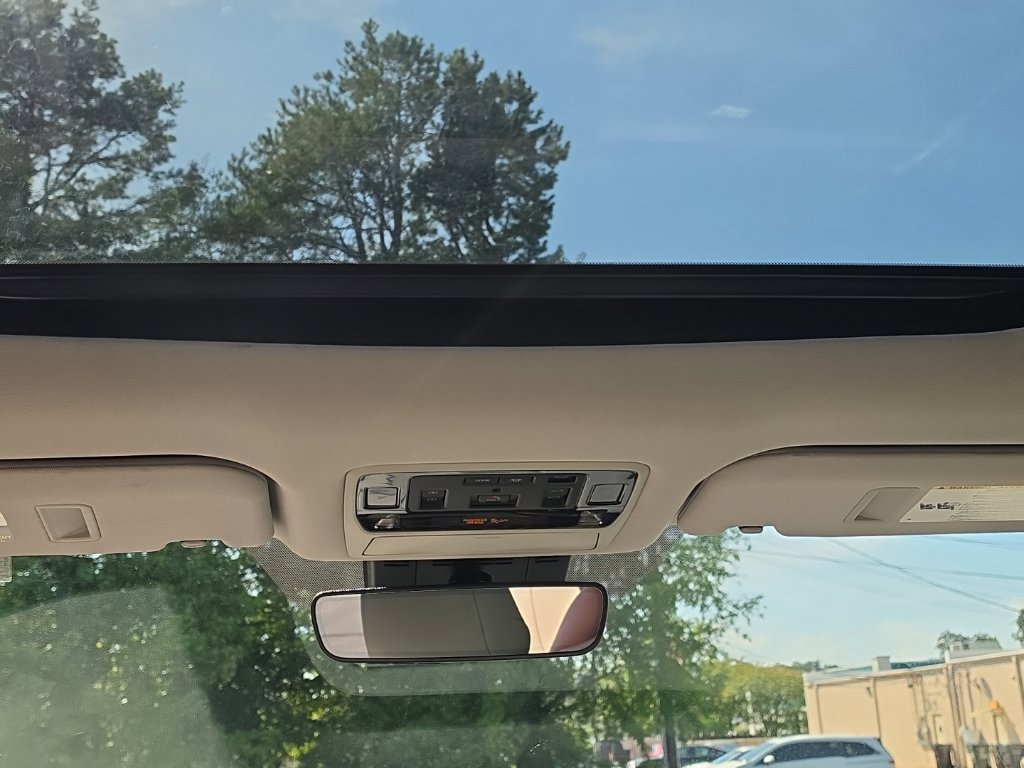 Used 2025 Toyota Grand Highlander FWD image 21