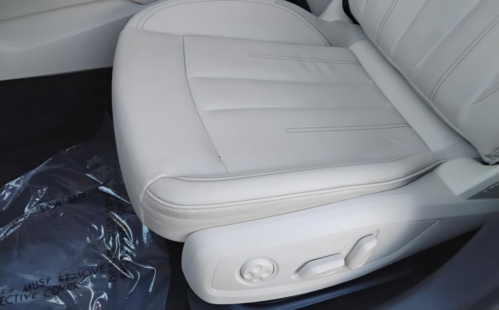 Certified 2023 Audi A4 2.0T Premium w/ Convenience Package image 18