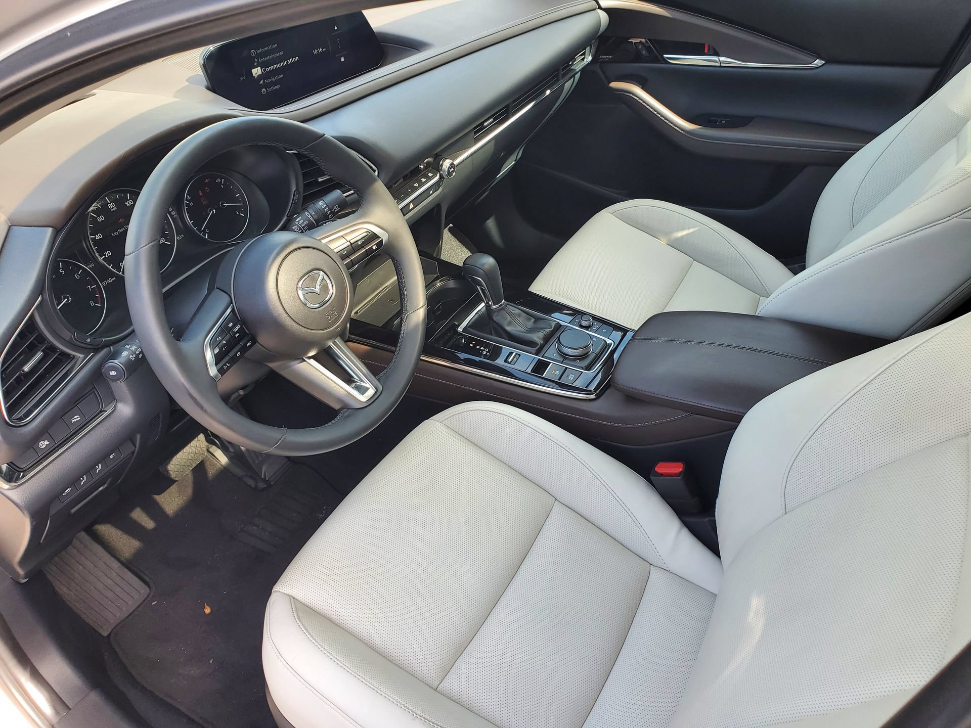 Used 2024 MAZDA CX-30 AWD 2.5 S w/ Premium Package image 19