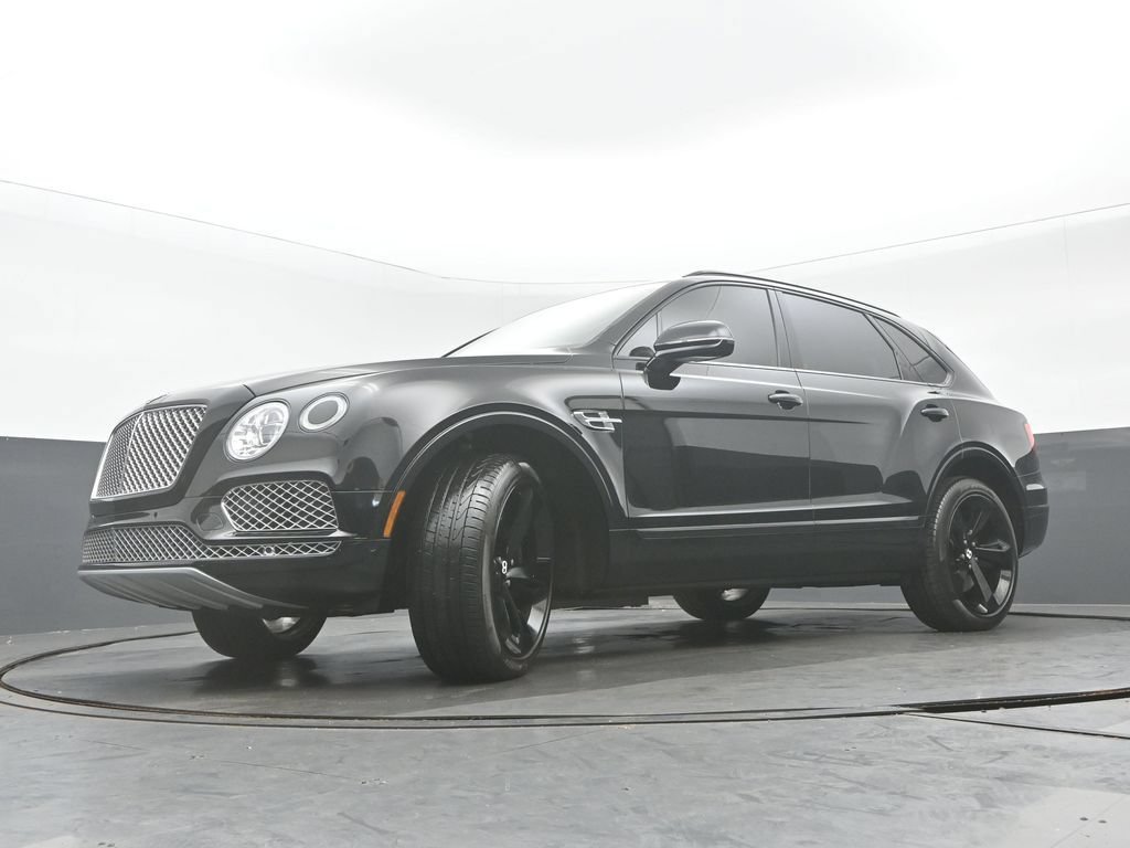 Used 2019 Bentley Bentayga AWD/4WD image 30
