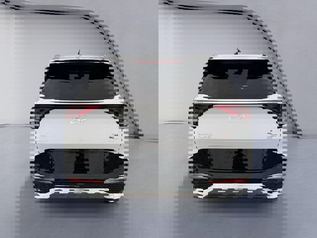 Used 2023 Kia Sportage SX image 4