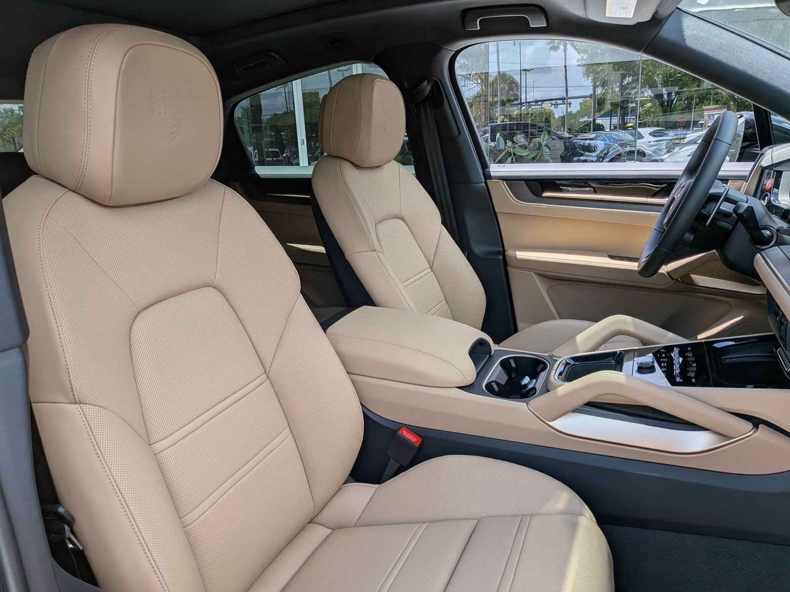 New 2026 Porsche Cayenne Coupe AWD/4WD image 26