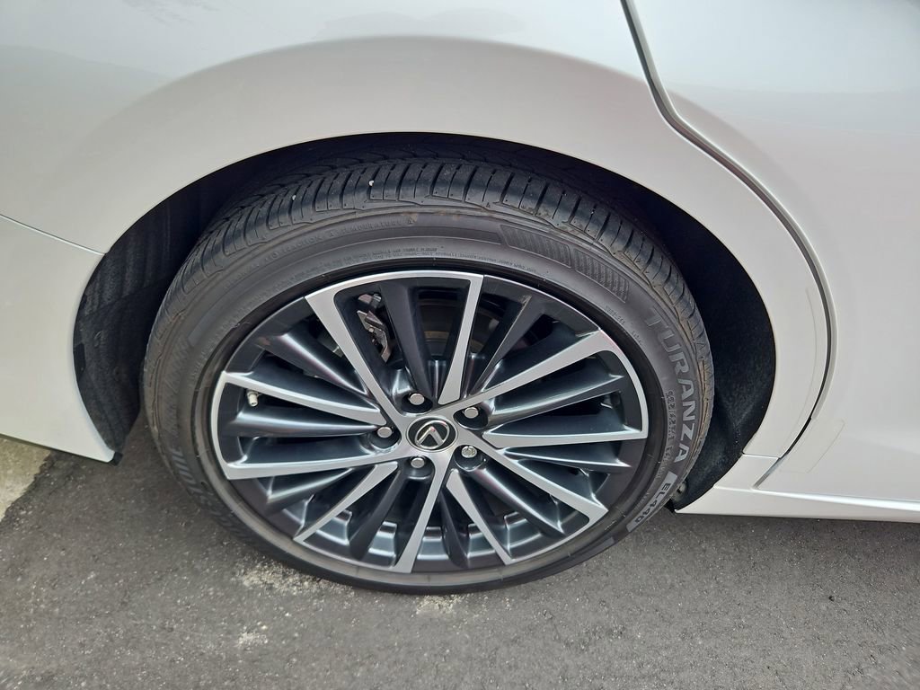 Used 2023 Lexus ES 350 w/ Premium Package FWD image 7