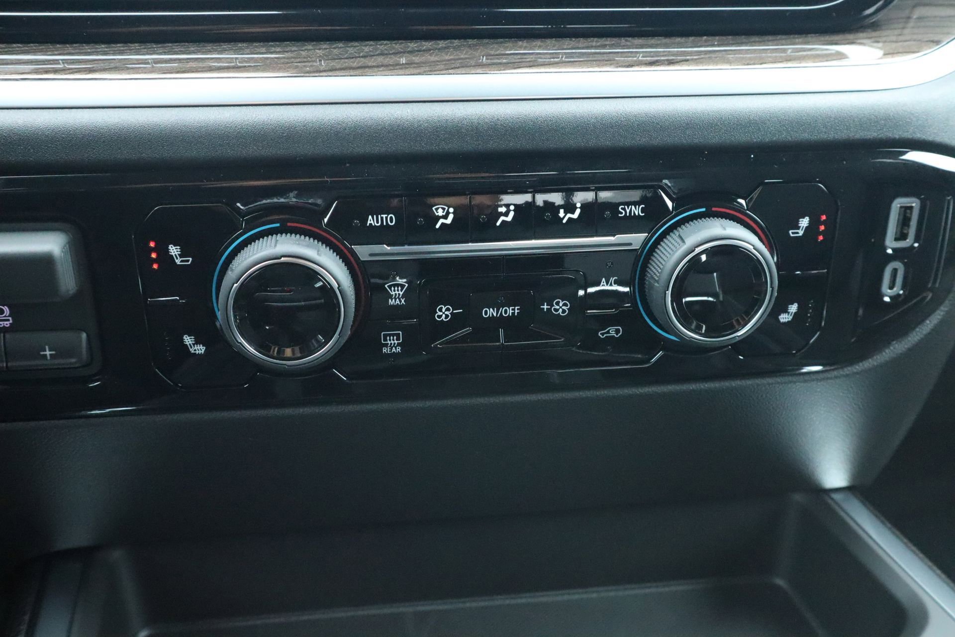 New 2026 Chevrolet Silverado 1500 LT image 8