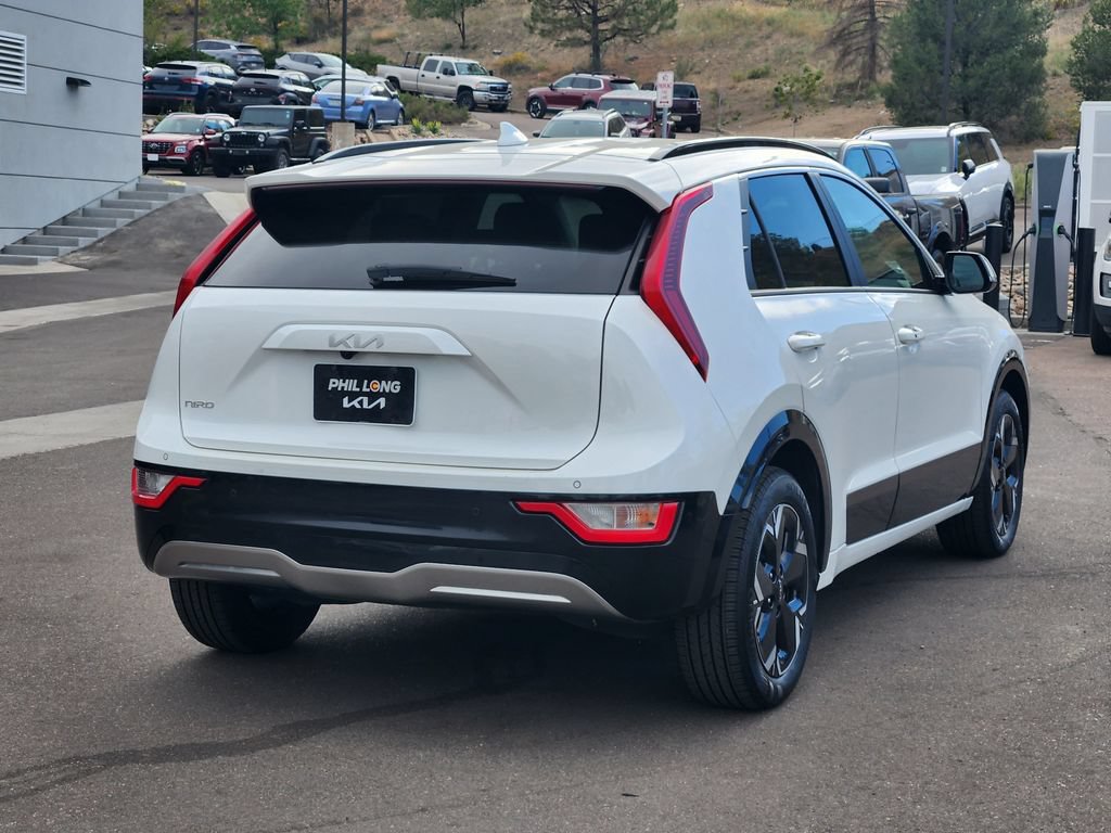Certified 2023 Kia Niro Wind w/ Wind Preserve Package FWD image 5