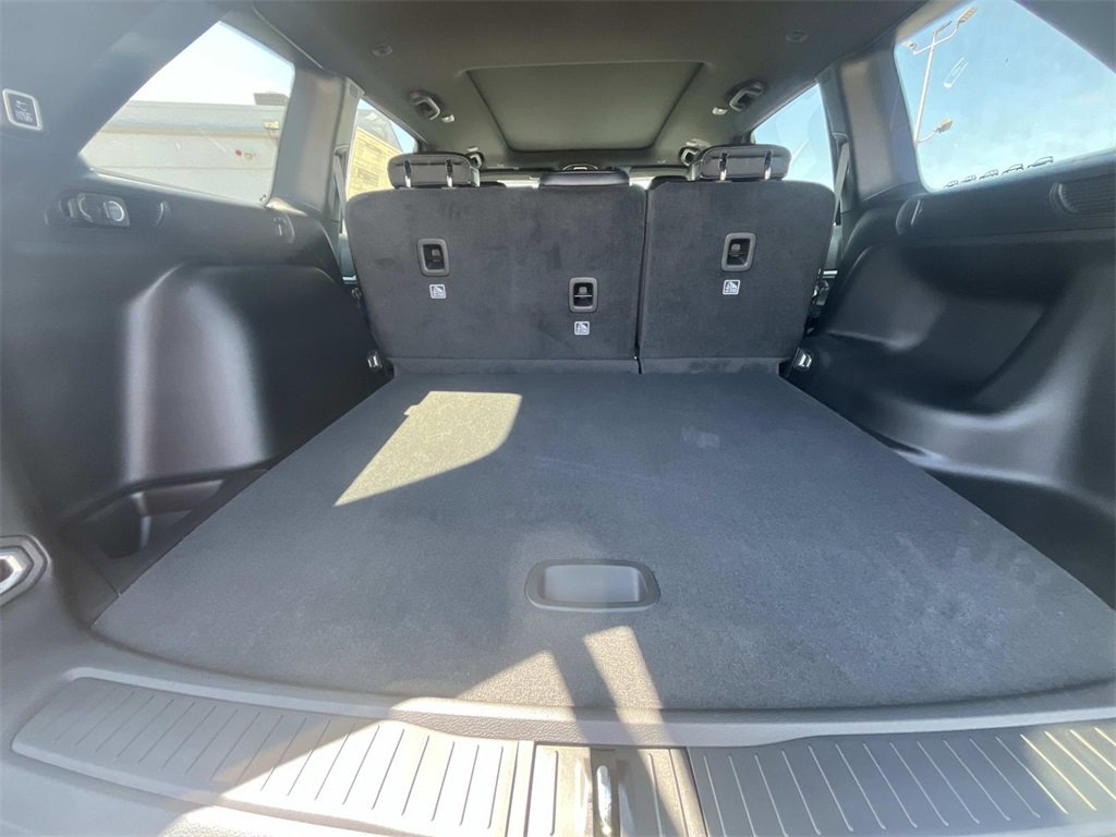 New 2025 Jeep Grand Cherokee Limited w/ Black Appearance Package image 13