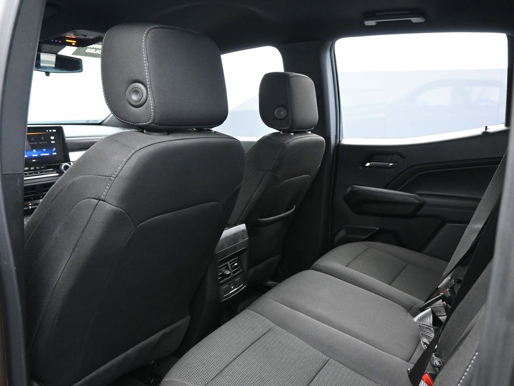 Used 2024 Chevrolet Colorado LT w/ LT Convenience Package image 18