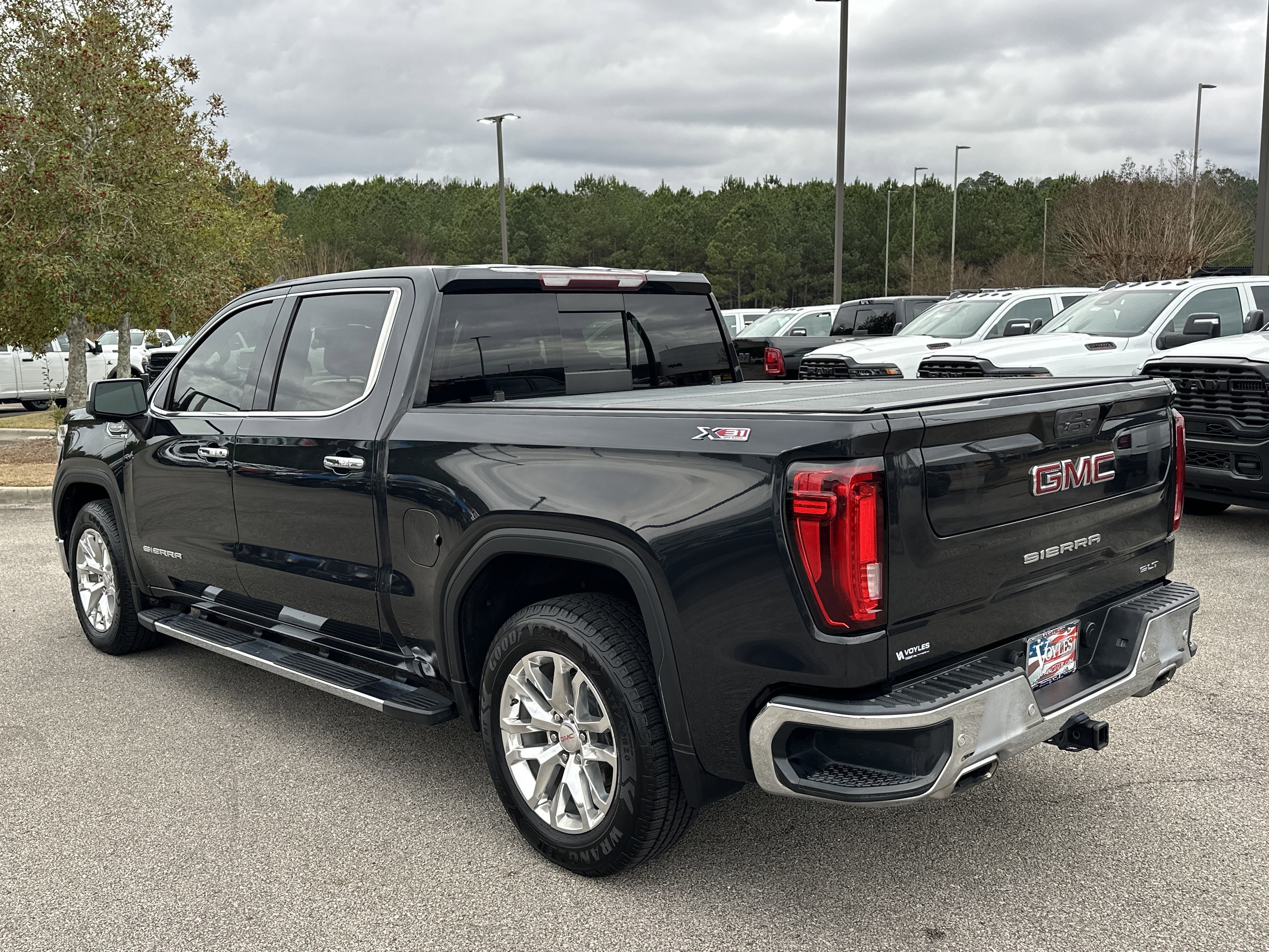 Used 2020 GMC Sierra 1500 SLT w/ SLT Premium Plus Package image 5
