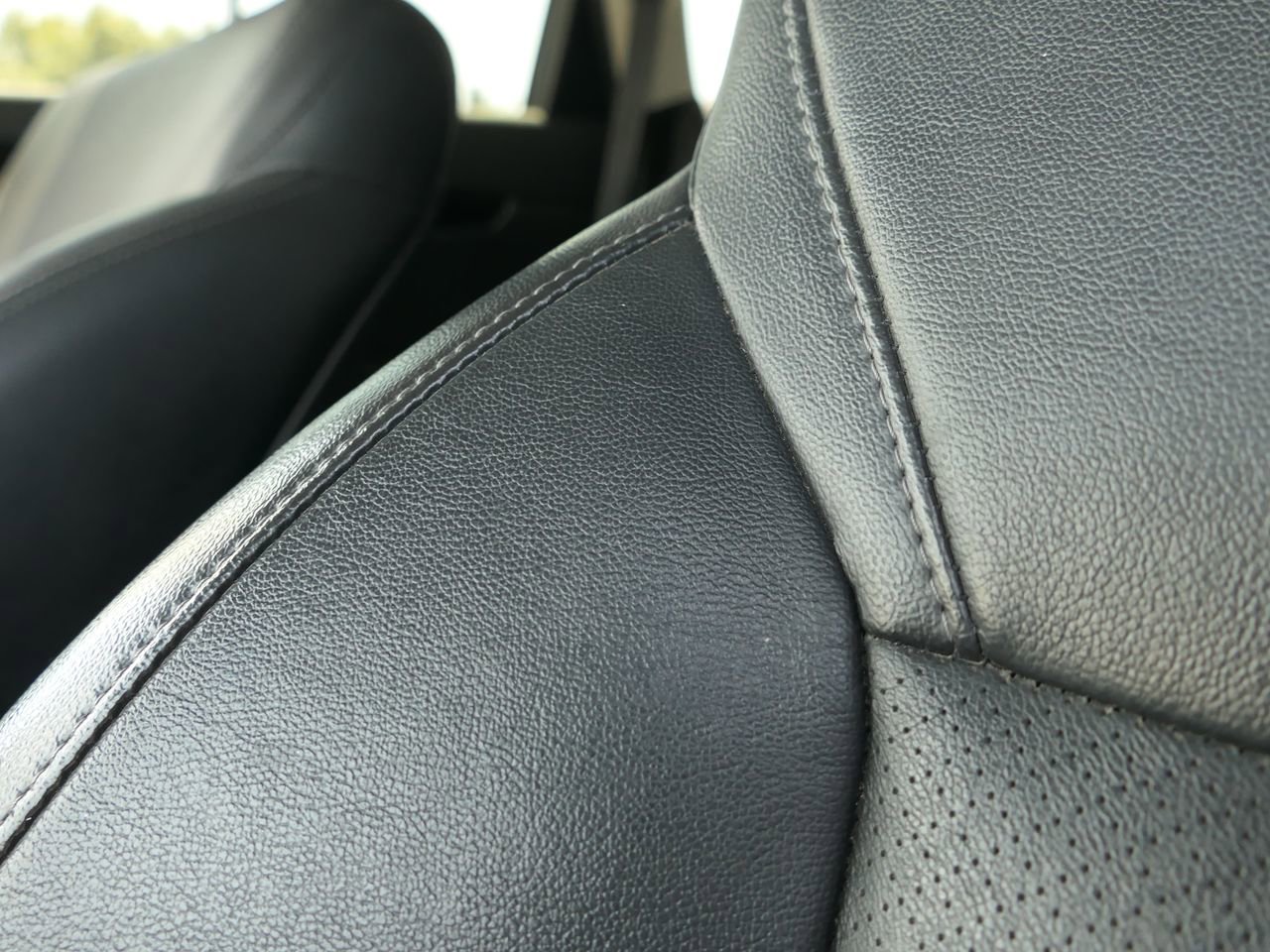 Used 2019 Kia Sorento EX FWD image 10
