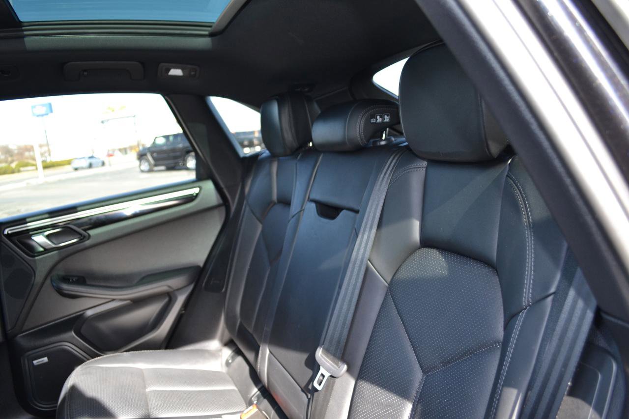 Used 2019 Porsche Macan S image 45