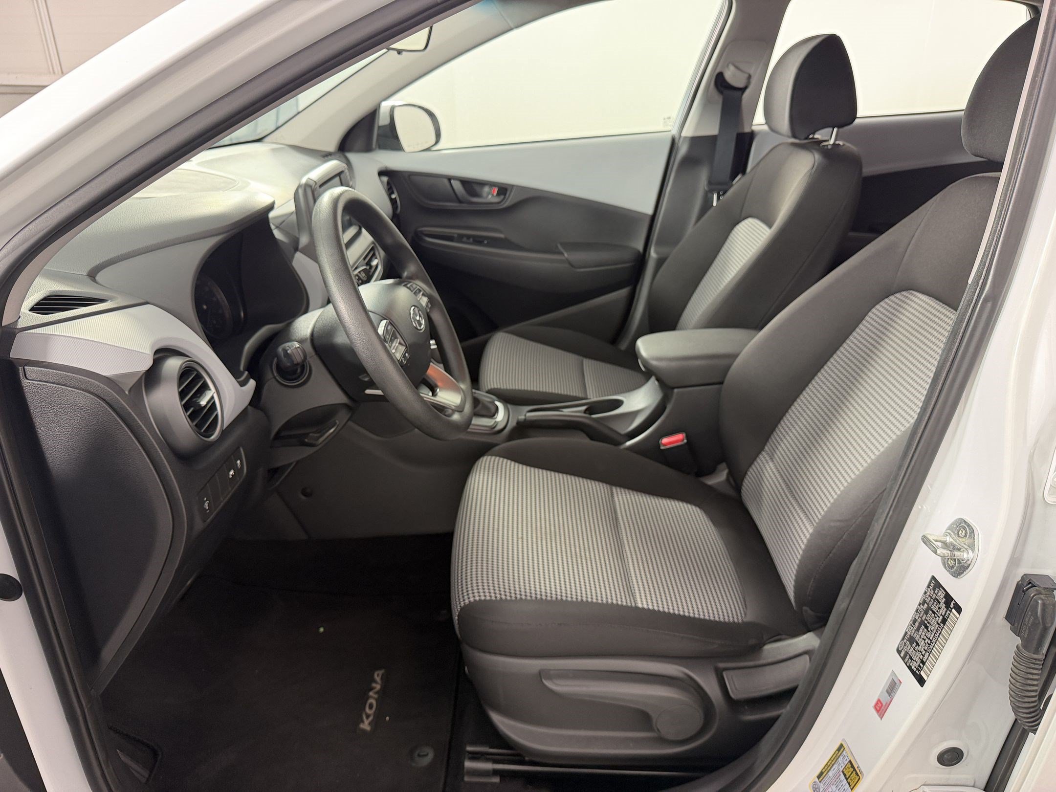 Used 2019 Hyundai Kona SE AWD/4WD image 5