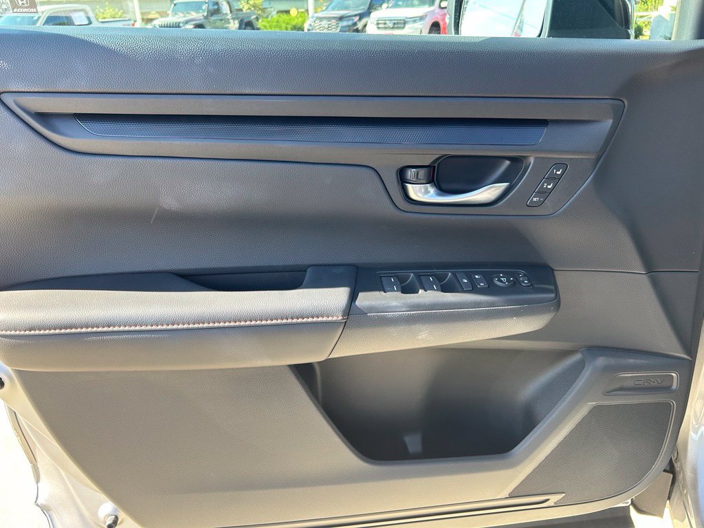 Used 2025 Honda CR-V Sport-L image 15